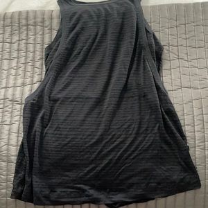 Lululemon top
